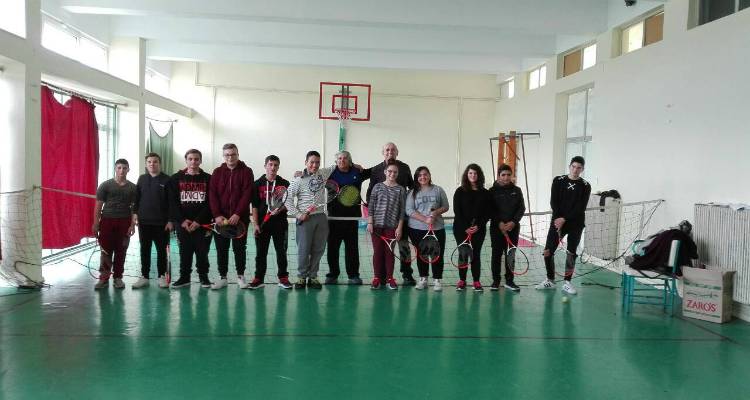 Το τένις πάει στο Γυμνάσιο Μούδρου