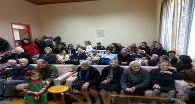 200.000 &epsilon;&upsilon;&rho;ώ &gamma;&iota;&alpha; &tau;&alpha; Kέ&nu;&tau;&rho;&alpha; &Eta;&lambda;&iota;&kappa;&iota;&omega;&mu;έ&nu;&omega;&nu; &Lambda;ή&mu;&nu;&omicron;&upsilon; &kappa;&alpha;&iota; &Chi;ί&omicron;&upsilon;