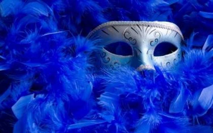 Τα Χριστούγεννα τελείωσαν... τα καρναβάλια προετοιμάζονται