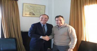 Συνάντηση Γιαρμαδούρου με τον Καναδό Πρέσβη