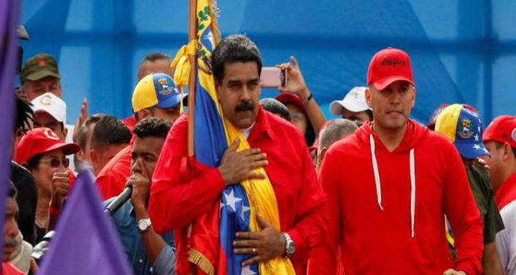 &Sigma;&tau;&iota;&sigmaf; &kappa;ά&lambda;&pi;&epsilon;&sigmaf; &sigma;ή&mu;&epsilon;&rho;&alpha; &omicron;&iota; &Beta;&epsilon;&nu;&epsilon;&zeta;&omicron;&upsilon;&epsilon;&lambda;&alpha;&nu;&omicron;ί | &Epsilon;&nu; &mu;έ&sigma;&omega; &beta;ί&alpha;&iota;&omega;&nu; &delta;&iota;&alpha;&delta;&eta;&lambda;ώ&sigma;&epsilon;&omega;&nu;