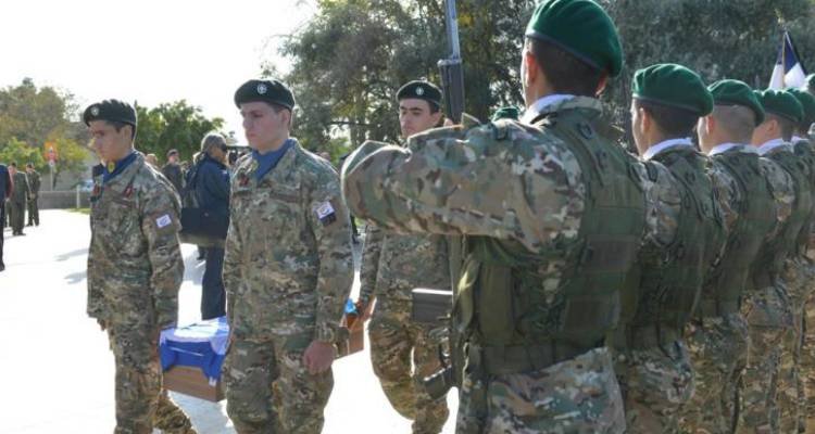 Κύπρος: Στην πατρώα γη επιστρέφουν τα λείψανα έξι Ελλαδιτών (photos)