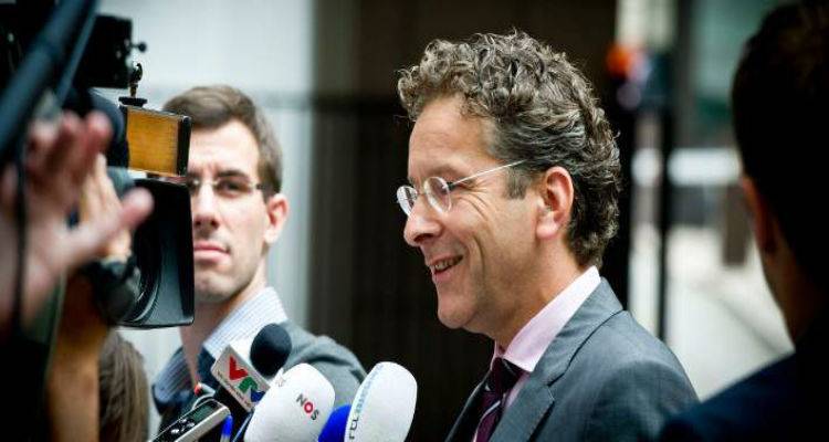 &Nu;&tau;ά&iota;&sigma;&epsilon;&lambda;&mu;&pi;&lambda;&omicron;&upsilon;&mu;: &Sigma;&tau;&eta;&nu; &sigma;&omega;&sigma;&tau;ή &kappa;&alpha;&tau;&epsilon;ύ&theta;&upsilon;&nu;&sigma;&eta; &omicron;&iota; &epsilon;&lambda;&lambda;&eta;&nu;&iota;&kappa;έ&sigmaf; &mu;&epsilon;&tau;&alpha;&rho;&rho;&upsilon;&theta;&mu;ί&sigma;&epsilon;&iota;&sigmaf;