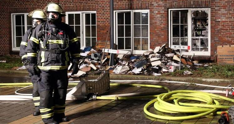 Γερμανία: Εμπρησμός σε εφημερίδα που δημοσίευσε σκίτσα της Charlie Hebdo