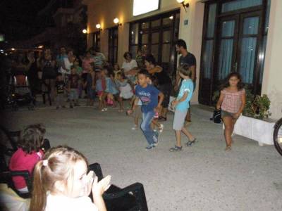 «Αυτοοργανωμένη» πρωτοβουλία στο λιμάνι της Μύρινας (photos)