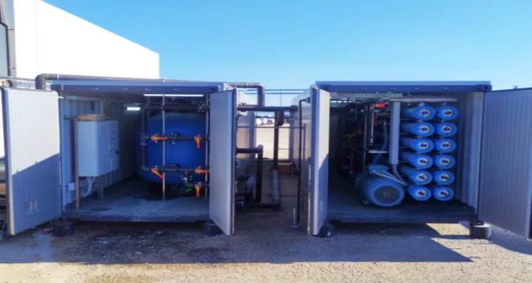 Λήμνος: Ξεκινά άμεσα η λειτουργία της μονάδας αφαλάτωσης | Στο νησί ο εξοπλισμός (video)