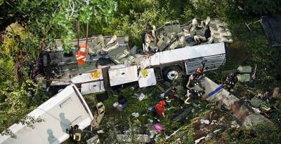 &Epsilon;&nu;&alpha;&sigmaf; &nu;&epsilon;&kappa;&rho;ό&sigmaf; &alpha;&pi;ό &pi;&tau;ώ&sigma;&eta; &lambda;&epsilon;&omega;&phi;&omicron;&rho;&epsilon;ί&omicron;&upsilon; &sigma;&epsilon; &gamma;&kappa;&rho;&epsilon;&mu;ό &sigma;&tau;&omicron; &Chi;&omicron;&rho;&tau;&iota;ά&tau;&eta;