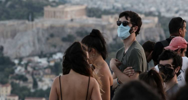 Ανησυχία για την Αττική που κατέγραψε 28 κρούσματα σε 24 ώρες | Και 4ος γάμος εστία κορωνοϊού, φόβοι διασποράς