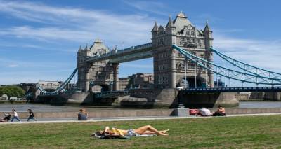 &Lambda;&omicron;&nu;&delta;ί&nu;&omicron; : &Pi;&rho;&omicron;&epsilon;&iota;&delta;&omicron;&pi;&omicron;ί&eta;&sigma;&eta; &gamma;&iota;&alpha; &pi;&omicron;&lambda;&lambda;έ&sigmaf; &eta;&mu;έ&rho;&epsilon;&sigmaf; &mu;&epsilon; 45 &beta;&alpha;&theta;&mu;&omicron;ύ&sigmaf; &Kappa;&epsilon;&lambda;&sigma;ί&omicron;&upsilon; &sigma;&tau;&omicron; ά&mu;&epsilon;&sigma;&omicron; &mu;έ&lambda;&lambda;&omicron;&nu;