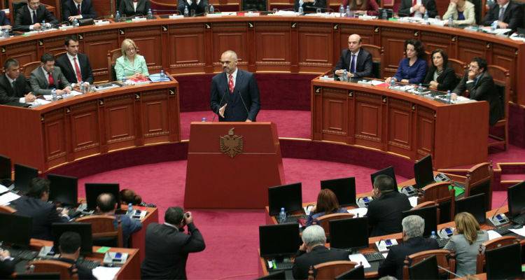 &Chi;ά&omicron;&sigmaf; &sigma;&tau;&eta;&nu; &Alpha;&lambda;&beta;&alpha;&nu;ί&alpha;, &sigma;&tau;&omicron; &sigma;&tau;ό&chi;&alpha;&sigma;&tau;&rho;&omicron; ό&lambda;&omega;&nu; &omicron; &Rho;ά&mu;&alpha;