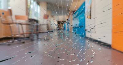 &Mu;&alpha; &tau;&iota; &sigma;&upsilon;&mu;&beta;&alpha;ί&nu;&epsilon;&iota; &epsilon;&pi;&iota;&tau;έ&lambda;&omicron;&upsilon;&sigmaf;; &Mu;&alpha;&theta;&eta;&tau;έ&sigmaf; &mu;&alpha;&chi;&alpha;&iota;&rho;&omicron;&beta;&gamma;ά&lambda;&tau;&epsilon;&sigmaf; &sigma;&tau;&alpha; &sigma;&chi;&omicron;&lambda;&epsilon;ί&alpha;