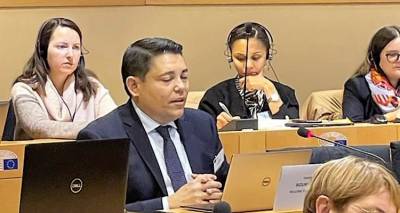 &Omicron; &Gamma;&iota;ά&nu;&nu;&eta;&sigmaf; &Mu;&pi;&omicron;&upsilon;&rho;&nu;&omicron;ύ&sigmaf; &sigma;&tau;&eta; &Delta;&iota;ά&sigma;&kappa;&epsilon;&psi;&eta; &gamma;&iota;&alpha; &tau;&omicron; &Mu;έ&lambda;&lambda;&omicron;&nu; &tau;&eta;&sigmaf; &Epsilon;&upsilon;&rho;ώ&pi;&eta;&sigmaf;: &Delta;&eta;&mu;&omicron;&kappa;&rho;&alpha;&tau;ί&alpha; &kappa;&alpha;&iota; &kappa;&omicron;&iota;&nu;ή &sigma;&tau;&rho;&alpha;&tau;&eta;&gamma;&iota;&kappa;ή &omicron;&iota; &pi;&rho;&omicron;ϋ&pi;&omicron;&theta;έ&sigma;&epsilon;&iota;&sigmaf; &gamma;&iota;&alpha; &Kappa;&omicron;&iota;&nu;ή &Epsilon;&xi;&omega;&tau;&epsilon;&rho;&iota;&kappa;ή &Pi;&omicron;&lambda;&iota;&tau;&iota;&kappa;ή &kappa;&alpha;&iota; Ά&mu;&upsilon;&nu;&alpha; &nbsp;