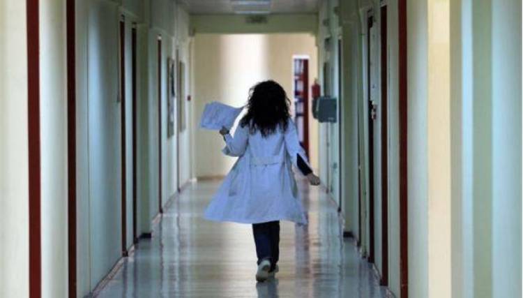 1.600 &psi;&eta;&phi;&iota;&alpha;&kappa;έ&sigmaf; &kappa;&alpha;&tau;&alpha;&gamma;&gamma;&epsilon;&lambda;ί&epsilon;&sigmaf; &gamma;&iota;&alpha; &laquo;&phi;&alpha;&kappa;&epsilon;&lambda;ά&kappa;&iota;&raquo;