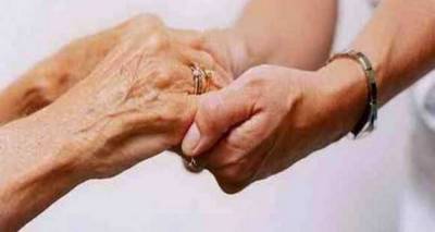 &Mu;&iota;&kappa;&rho;ή &Alpha;&gamma;&gamma;&epsilon;&lambda;ί&alpha;: &Zeta;&eta;&tau;&epsilon;ί&tau;&alpha;&iota; &gamma;&upsilon;&nu;&alpha;ί&kappa;&alpha; &gamma;&iota;&alpha; &phi;ύ&lambda;&alpha;&xi;&eta; &kappa;&upsilon;&rho;ί&alpha;&sigmaf; &mu;&epsilon; &kappa;&iota;&nu;&eta;&tau;&iota;&kappa;ά &pi;&rho;&omicron;&beta;&lambda;ή&mu;&alpha;&tau;&alpha;