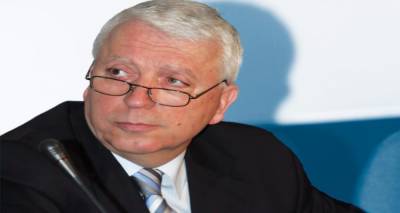 &Kappa;. &Mu;&omicron;&upsilon;&tau;&zeta;&omicron;ύ&rho;&eta;&sigmaf;: &laquo;&Mu;&epsilon;&gamma;&iota;&sigma;&tau;&omicron;&pi;&omicron;ί&eta;&sigma;&alpha;&nu; &tau;&iota;&sigmaf; &alpha;&pi;&alpha;&iota;&tau;ή&sigma;&epsilon;&iota;&sigmaf; &tau;&omicron;&upsilon;&sigmaf;&raquo;