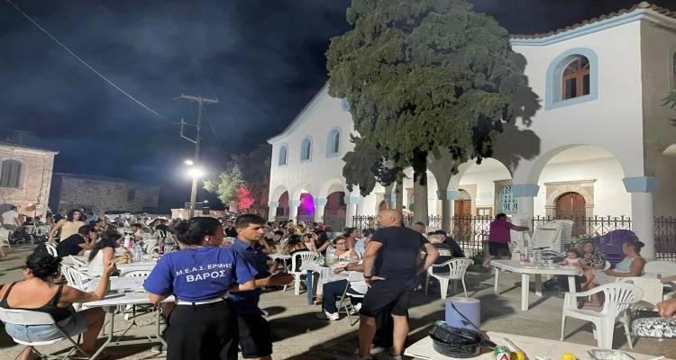 Γλέντησαν με την &quot;καρδιά&quot; τους στο Βάρος