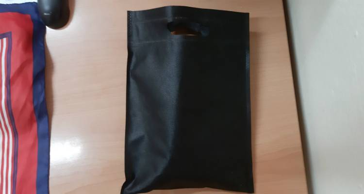 Λήμνος: Βρέθηκε μαύρο τσαντάκι με προσωπικά αντικείμενα στον Αυλώνα (photos)