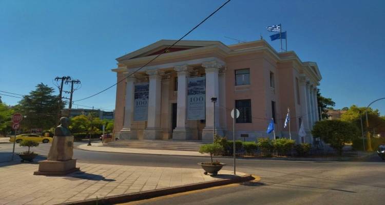 &Mu;&epsilon; &theta;έ&mu;&alpha;&tau;&alpha; &tau;&eta;&sigmaf; &Lambda;ή&mu;&nu;&omicron;&upsilon; &omicron;&iota; &sigma;&upsilon;&nu;&epsilon;&delta;&rho;&iota;ά&sigma;&epsilon;&iota;&sigmaf; &tau;&omicron;&upsilon; &Pi;&epsilon;&rho;&iota;&phi;&epsilon;&rho;&epsilon;&iota;&alpha;&kappa;&omicron;ύ &Sigma;&upsilon;&mu;&beta;&omicron;&upsilon;&lambda;ί&omicron;&upsilon;
