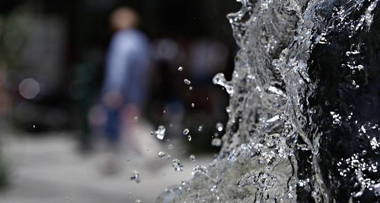 &Delta;&iota;&alpha;&kappa;&omicron;&pi;ή &nu;&epsilon;&rho;&omicron;ύ &alpha;ύ&rho;&iota;&omicron; &sigma;&tau;&eta; &Mu;ύ&rho;&iota;&nu;&alpha; &lambda;ό&gamma;&omega; &beta;&lambda;ά&beta;&eta;&sigmaf;