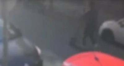 &Pi;&epsilon;&tau;&rho;ά&lambda;&omega;&nu;&alpha;: 15&chi;&rho;&omicron;&nu;&omicron;&sigmaf; &chi;&tau;ύ&pi;&eta;&sigma;&epsilon; 14&chi;&rho;&omicron;&nu;&omicron; &gamma;&iota;&alpha; έ&nu;&alpha; &pi;&alpha;&tau;ί&nu;&iota; -&laquo;Ά&rho;&chi;&iota;&sigma;&epsilon; &nu;&alpha; &mu;&epsilon; &beta;&rho;ί&zeta;&epsilon;&iota; &kappa;&alpha;&iota; &nu;&alpha; &mu;&epsilon; &chi;&tau;&upsilon;&pi;ά&epsilon;&iota;&raquo;