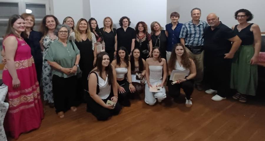 &Omicron;&lambda;&omicron;&kappa;&lambda;&eta;&rho;ώ&theta;&eta;&kappa;&epsilon; &omicron; 1&omicron;&sigmaf; &Lambda;&omicron;&gamma;&omicron;&tau;&epsilon;&chi;&nu;&iota;&kappa;ό&sigmaf; &Mu;&alpha;&theta;&eta;&tau;&iota;&kappa;ό&sigmaf; &Delta;&iota;&alpha;&gamma;&omega;&nu;&iota;&sigma;&mu;ό&sigmaf; &laquo;&Beta;&rho;&alpha;&beta;&epsilon;ί&omicron; &Mu;&alpha;&rho;ί&alpha;&sigmaf; &Lambda;&alpha;&mu;&pi;&alpha;&delta;&alpha;&rho;ί&delta;&omicron;&upsilon;-&Pi;ό&theta;&omicron;&upsilon;&raquo; &sigma;&tau;&eta; &Lambda;ή&mu;&nu;&omicron;