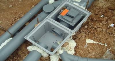 &Mu;ύ&rho;&iota;&nu;&alpha;: &Sigma;&upsilon;&nu;&epsilon;&chi;ί&zeta;&omicron;&nu;&tau;&alpha;&iota; &omicron;&iota; &epsilon;&rho;&gamma;&alpha;&sigma;ί&epsilon;&sigmaf; &sigma;ύ&nu;&delta;&epsilon;&sigma;&eta;&sigmaf; &sigma;&tau;&omicron; &delta;ί&kappa;&tau;&upsilon;&omicron; &alpha;&pi;&omicron;&chi;έ&tau;&epsilon;&upsilon;&sigma;&eta;&sigmaf;