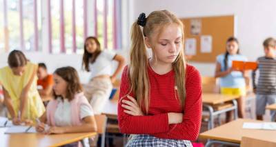 &Gamma;&alpha;&lambda;&lambda;ί&alpha;: &Eta; &kappa;&upsilon;&beta;έ&rho;&nu;&eta;&sigma;&eta; &Mu;&alpha;&kappa;&rho;ό&nu; &epsilon;&pi;&alpha;&nu;&alpha;&phi;έ&rho;&epsilon;&iota; &delta;&omicron;&kappa;&iota;&mu;&alpha;&sigma;&tau;&iota;&kappa;ά &tau;&iota;&sigmaf; &sigma;&chi;&omicron;&lambda;&iota;&kappa;έ&sigmaf; &pi;&omicron;&delta;&iota;έ&sigmaf;