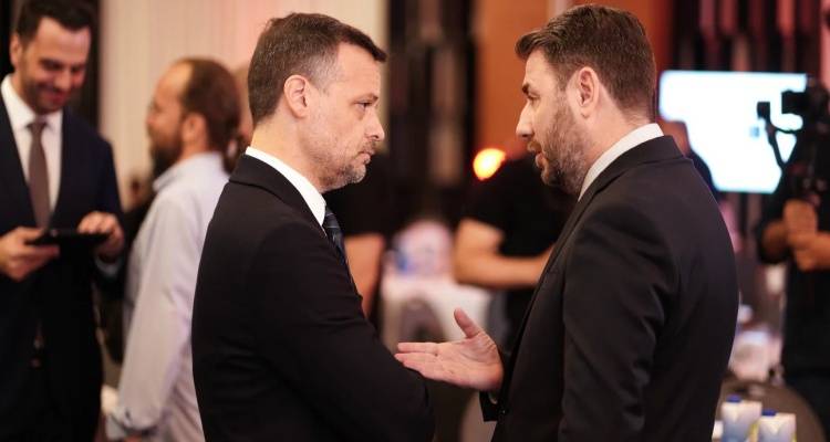 &Alpha;&iota;&chi;&mu;&eta;&rho;ή &alpha;&pi;ά&nu;&tau;&eta;&sigma;&eta; &Delta;&omicron;ύ&kappa;&alpha; &sigma;&epsilon; &Alpha;&nu;&delta;&rho;&omicron;&upsilon;&lambda;ά&kappa;&eta; &gamma;&iota;&alpha; &tau;&eta; &laquo;&beta;&iota;&alpha;&sigma;ύ&nu;&eta;&raquo; | &Beta;&gamma;ή&kappa;&alpha;&nu; &laquo;&mu;&alpha;&chi;&alpha;ί&rho;&iota;&alpha;&raquo; &sigma;&tau;&omicron; &Pi;&Alpha;&Sigma;&Omicron;&Kappa; &gamma;&iota;&alpha; &tau;&eta;&nu; &epsilon;&kappa;&lambda;&omicron;&gamma;ή &eta;&gamma;&epsilon;&sigma;ί&alpha;&sigmaf;