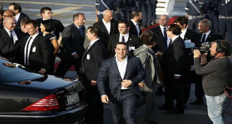 &Mu;&epsilon; &Tau;&sigma;ί&pi;&rho;&alpha; &kappa;&alpha;&iota; &Sigma;&omicron;&upsilon;&lambda;&tau;&sigmaf; &eta; &pi;&rho;ώ&tau;&eta; &mu;&epsilon;&tau;&epsilon;&gamma;&kappa;&alpha;&tau;ά&sigma;&tau;&alpha;&sigma;&eta; &pi;&rho;&omicron;&sigma;&phi;ύ&gamma;&omega;&nu;