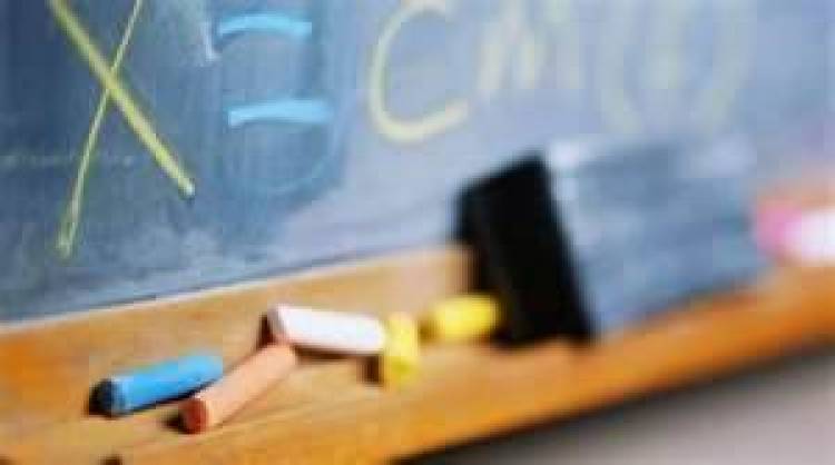 &Lambda;&iota;&gamma;ό&tau;&epsilon;&rho;&alpha; &mu;&alpha;&theta;ή&mu;&alpha;&tau;&alpha; &sigma;&tau;&omicron; &Lambda;ύ&kappa;&epsilon;&iota;&omicron;