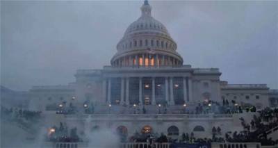 Χάος στις ΗΠΑ: Οι 4 ώρες που συγκλόνισαν τον κόσμο