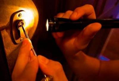 Μπαράζ διαρρήξεων εχθές στη Λήμνο