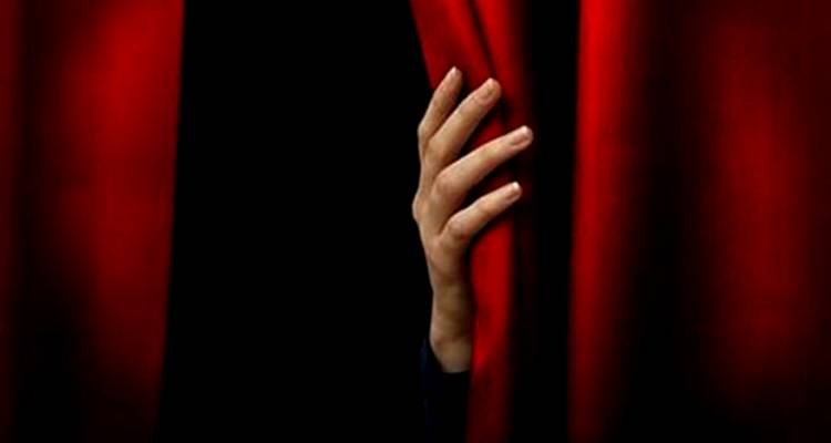 &Tau;&eta; &Delta;&epsilon;&upsilon;&tau;έ&rho;&alpha; &eta; &pi;&rho;ώ&tau;&eta; &sigma;&upsilon;&nu;ά&nu;&tau;&eta;&sigma;&eta; &gamma;&iota;&alpha; &tau;&omicron;&upsilon;&sigmaf; &sigma;&upsilon;&mu;&mu;&epsilon;&tau;έ&chi;&omicron;&nu;&tau;&epsilon;&sigmaf; &sigma;&tau;&omicron; &theta;&epsilon;&alpha;&tau;&rho;&iota;&kappa;ό &epsilon;&rho;&gamma;&alpha;&sigma;&tau;ή&rho;&iota; &Lambda;ή&mu;&nu;&omicron;&upsilon;