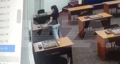 &Rho;&omega;&sigma;ί&alpha;: &Pi;&rho;&omega;&tau;&alpha;&theta;&lambda;ή&tau;&rho;&iota;&alpha; &sigma;&kappa;&alpha;&kappa;&iota;&omicron;ύ &pi;&rho;&omicron;&sigma;&pi;ά&theta;&eta;&sigma;&epsilon; &nu;&alpha; &delta;&eta;&lambda;&eta;&tau;&eta;&rho;&iota;ά&sigma;&epsilon;&iota; &alpha;&nu;&tau;ί&pi;&alpha;&lambda;ό &tau;&eta;&sigmaf; -&Tau;&eta;&nu; &laquo;έ&pi;&iota;&alpha;&sigma;&epsilon;&raquo; &eta; &kappa;ά&mu;&epsilon;&rho;&alpha; &alpha;&sigma;&phi;&alpha;&lambda;&epsilon;ί&alpha;&sigmaf; [&beta;ί&nu;&tau;&epsilon;&omicron;]