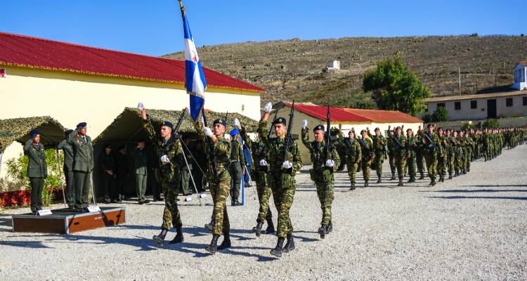 &Lambda;ή&mu;&nu;&omicron;&sigmaf;: &Omicron;&rho;&kappa;ί&sigma;&tau;&eta;&kappa;&alpha;&nu; &omicron;&iota; &nu;&epsilon;&omicron;&sigma;ύ&lambda;&lambda;&epsilon;&kappa;&tau;&omicron;&iota; &omicron;&pi;&lambda;ί&tau;&epsilon;&sigmaf; (photos)