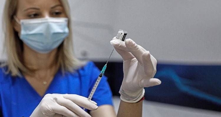 Θεοδωρίδου: Τρίτη δόση με mRNA εμβόλια για ευπαθείς ομάδες