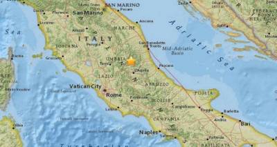 &Iota;&tau;&alpha;&lambda;ί&alpha;: &Sigma;&epsilon;&iota;&sigma;&mu;ό&sigmaf; 4,2 &Rho;ί&chi;&tau;&epsilon;&rho; &kappa;&omicron;&nu;&tau;ά &sigma;&tau;&omicron; &Alpha;&mu;&alpha;&tau;&rho;ί&tau;&sigma;&epsilon;