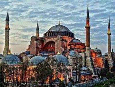 Θα ξαναγίνει τζαμί η Αγία Σοφία;