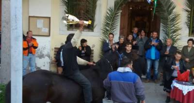 &Pi;&alpha;&nu;&eta;&gamma;ύ&rho;&iota; &kappa;&alpha;&iota; &iota;&pi;&pi;&omicron;&delta;&rho;&omicron;&mu;ί&epsilon;&sigmaf; &sigma;&tau;&omicron; &Kappa;&omicron;&nu;&tau;&omicron;&pi;&omicron;ύ&lambda;&iota; &pi;&rho;&omicron;&sigmaf; &tau;&iota;&mu;ή&nu; &tau;&omicron;&upsilon; &Alpha;&gamma;ί&omicron;&upsilon; &Delta;&eta;&mu;&eta;&tau;&rho;ί&omicron;&upsilon;