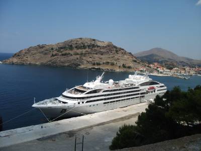 Στη Λήμνο και πάλι το κρουαζιερόπλοιο «Le Soleal» (photos)