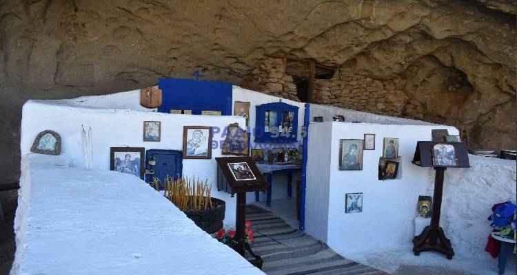 &Pi;&alpha;&nu;&alpha;&gamma;ί&alpha; &Kappa;&alpha;&kappa;&alpha;&beta;&iota;ώ&tau;&iota;&sigma;&sigma;&alpha;: &Sigma;&tau;&alpha; &chi;έ&rho;&iota;&alpha; &mu;&iota;&alpha;&sigmaf; &omicron;&iota;&kappa;&omicron;&gamma;έ&nu;&epsilon;&iota;&alpha;&sigmaf; &eta; &epsilon;&iota;&kappa;ό&nu;&alpha; &alpha;&pi;ό &tau;&omicron; 1834 - &Mu;&iota;&lambda;ά &sigma;&tau;&omicron; &Rho;&Theta; &omicron; &kappa;ά&tau;&omicron;&chi;&omicron;&sigmaf; &tau;&omicron;&upsilon; &iota;&epsilon;&rho;&omicron;ύ &kappa;&epsilon;&iota;&mu;&eta;&lambda;ί&omicron;&upsilon; (video)