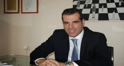&Beta;&epsilon;&lambda;&tau;&iota;ώ&nu;&epsilon;&tau;&alpha;&iota; &eta; &upsilon;&gamma;&epsilon;ί&alpha; &tau;&omicron;&upsilon; &Theta;ά&nu;&omicron;&upsilon; &Pi;&lambda;&epsilon;ύ&rho;&eta; | &Epsilon;&xi;ή&lambda;&theta;&epsilon; &alpha;&pi;ό &tau;&eta;&nu; &Mu;&Epsilon;&Theta;