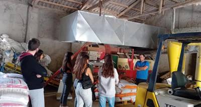 &Epsilon;&kappa;&pi;&alpha;&iota;&delta;&epsilon;&upsilon;&tau;&iota;&kappa;ή &Epsilon;&pi;ί&sigma;&kappa;&epsilon;&psi;&eta; &tau;&eta;&sigmaf; &Beta;&rsquo; &Tau;ά&xi;&eta;&sigmaf; &tau;&omicron;&upsilon; &Tau;&omicron;&mu;έ&alpha; &Gamma;&epsilon;&omega;&pi;&omicron;&nu;ί&alpha;&sigmaf; &sigma;&tau;&eta;&nu; &laquo;Salamousas Agrifood&raquo;