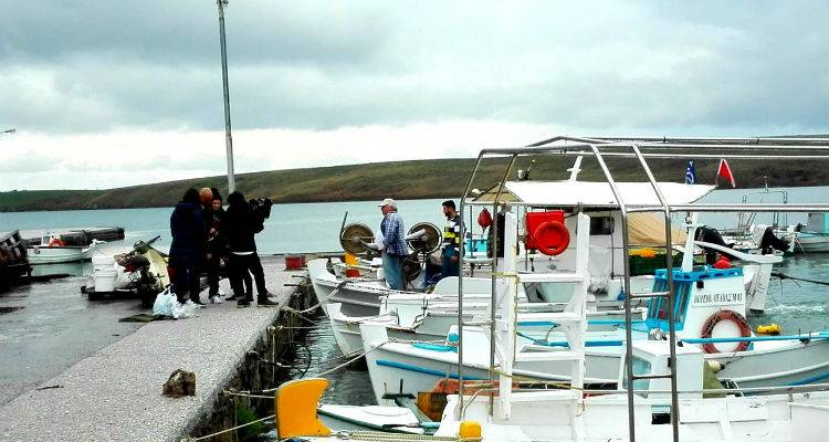 &Eta; &Lambda;ή&mu;&nu;&omicron;&sigmaf; &sigma;&epsilon; &epsilon;&kappa;&pi;&omicron;&mu;&pi;ή &tau;&eta;&sigmaf; &iota;&alpha;&pi;&omega;&nu;&iota;&kappa;ή&sigmaf; &tau;&eta;&lambda;&epsilon;ό&rho;&alpha;&sigma;&eta;&sigmaf; (photos)