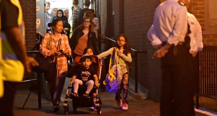 &Lambda;&omicron;&nu;&delta;ί&nu;&omicron;: &Epsilon;&kappa;&alpha;&tau;&omicron;&nu;&tau;ά&delta;&epsilon;&sigmaf; &delta;&iota;&alpha;&mu;&epsilon;&rho;ί&sigma;&mu;&alpha;&tau;&alpha; &epsilon;&kappa;&kappa;&epsilon;&nu;ώ&theta;&eta;&kappa;&alpha;&nu; &lambda;ό&gamma;&omega; &laquo;έ&kappa;&tau;&alpha;&kappa;&tau;&omega;&nu; &epsilon;&rho;&gamma;&alpha;&sigma;&iota;ώ&nu; &alpha;&nu;&tau;&iota;&pi;&upsilon;&rho;&iota;&kappa;ή&sigmaf; &alpha;&sigma;&phi;ά&lambda;&epsilon;&iota;&alpha;&sigmaf;&raquo;