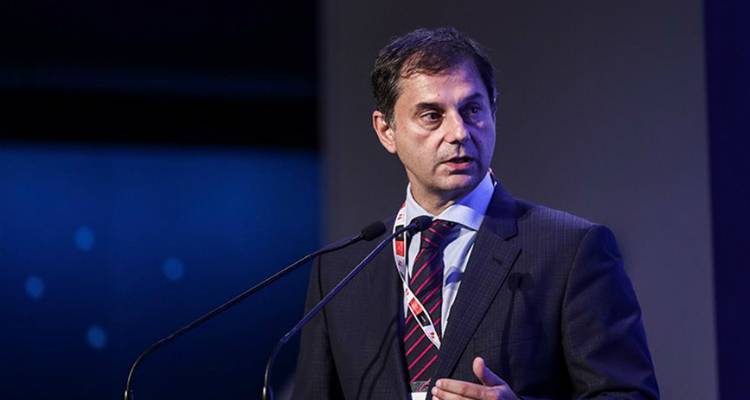 Θεοχάρης: Χωρίς τεστ και καραντίνα η επανεκκίνηση του τουρισμού