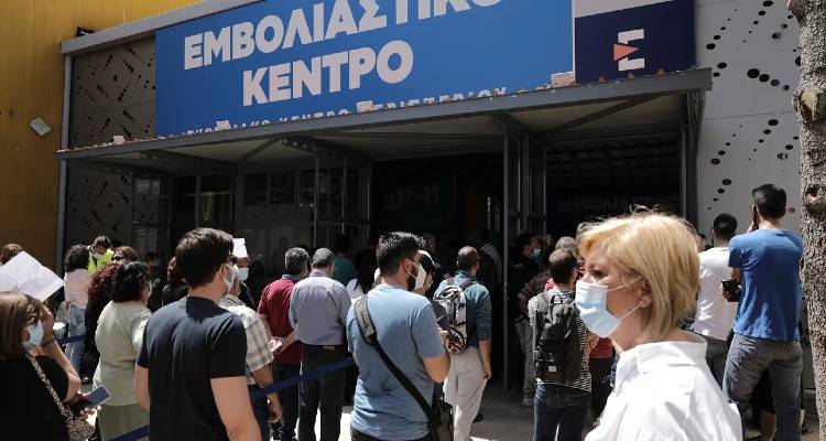 Τρίτη δόση, τα στοιχεία που αποδεικνύουν ότι είναι το ισχυρότερο «όπλο» | Σήμερα οι οδηγίες στους νοσήσαντες