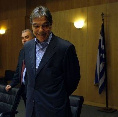 Τηλεφωνική επικοινωνία Σηφουνάκη Έξαρχου για το σχέδιο ελέγχου του υπερπληθυσμού των αγριοκούνελων