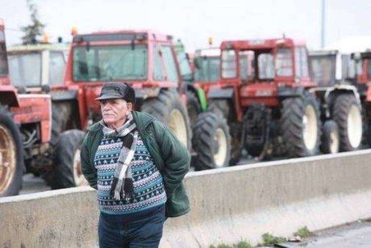 &Alpha;&gamma;&rho;&omicron;&tau;&iota;&kappa;ό &sigma;&upsilon;&lambda;&lambda;&alpha;&lambda;&eta;&tau;ή&rho;&iota;&omicron; &sigma;&tau;&eta;&nu; &Alpha;&theta;ή&nu;&alpha; &tau;&eta;&nu; &epsilon;&rho;&chi;ό&mu;&epsilon;&nu;&eta; &Tau;&rho;ί&tau;&eta;