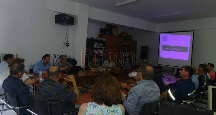 &Eta; &alpha;&pi;&omicron;&phi;&upsilon;&gamma;ή &pi;&upsilon;&rho;&kappa;&alpha;&gamma;&iota;ώ&nu; &tau;&omicron; &kappa;&alpha;&lambda;&omicron;&kappa;&alpha;ί&rho;&iota; &sigma;&tau;ό&chi;&omicron;&sigmaf; &tau;&eta;&sigmaf; &Pi;&omicron;&lambda;&iota;&tau;&iota;&kappa;ή&sigmaf; &Pi;&rho;&omicron;&sigma;&tau;&alpha;&sigma;ί&alpha;&sigmaf; &Lambda;ή&mu;&nu;&omicron;&upsilon; (photos + mp3)